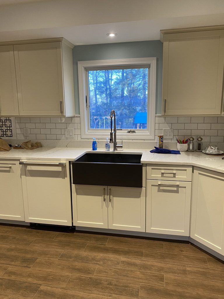 Charcoal fireclay farmhouse sink – Sharon, MA