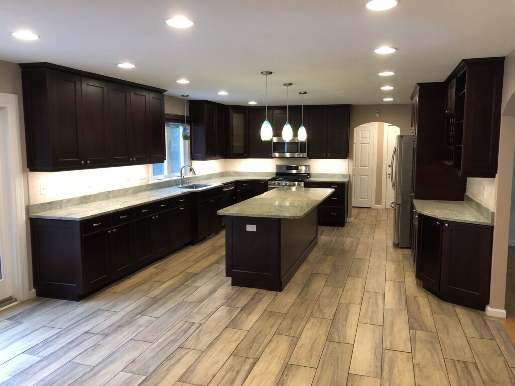 Sharon Kitchen and Vanities – photo 1 of 35