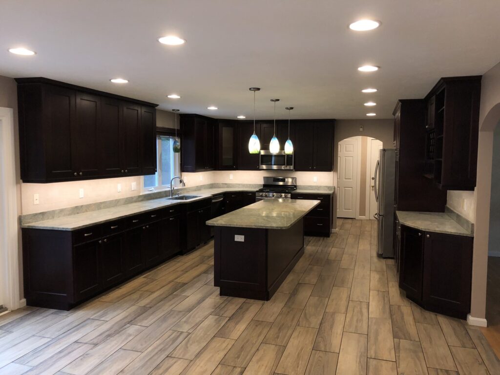 Sharon Kitchen and Vanities – photo 2 of 35