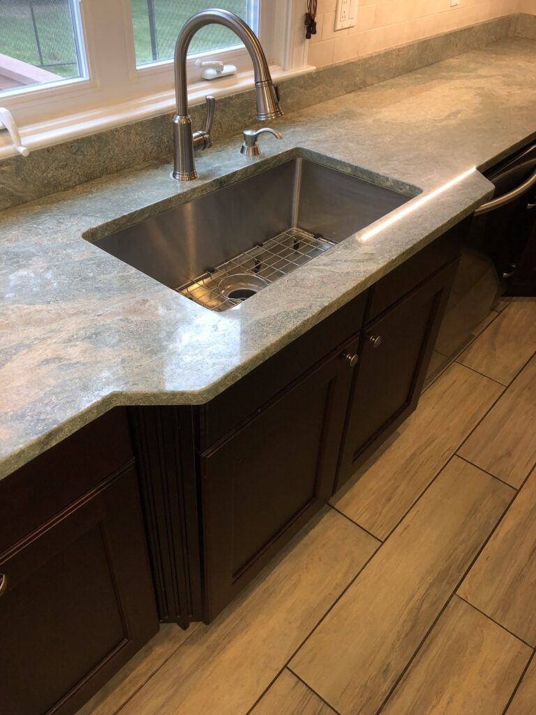 Sharon Kitchen and Vanities – photo 10 of 35