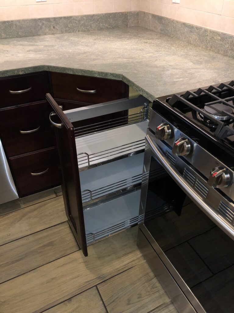 Sharon Kitchen and Vanities – photo 11 of 35