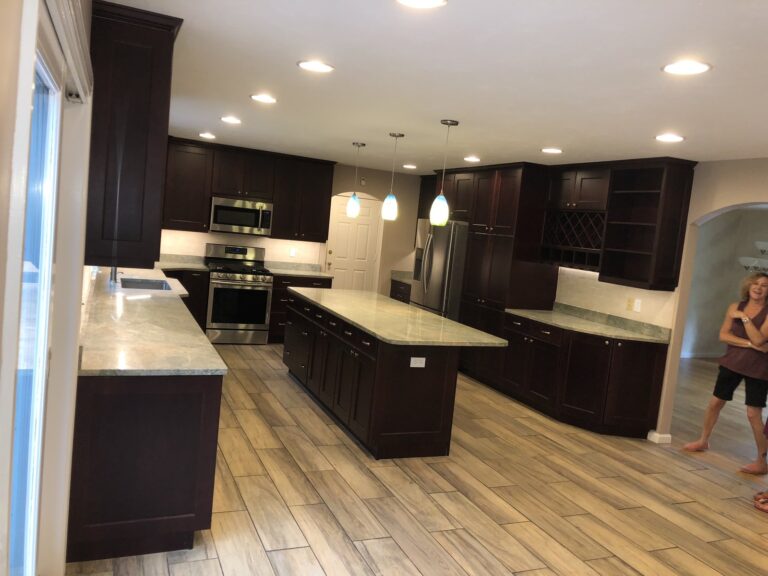 Sharon Kitchen and Vanities – photo 18 of 35