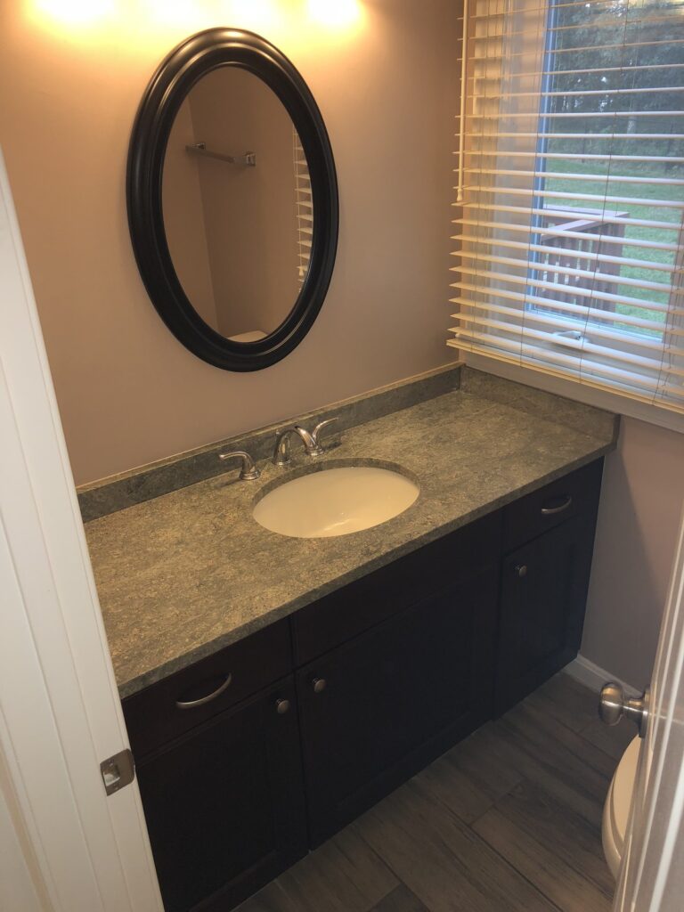 Sharon Kitchen and Vanities – photo 19 of 35