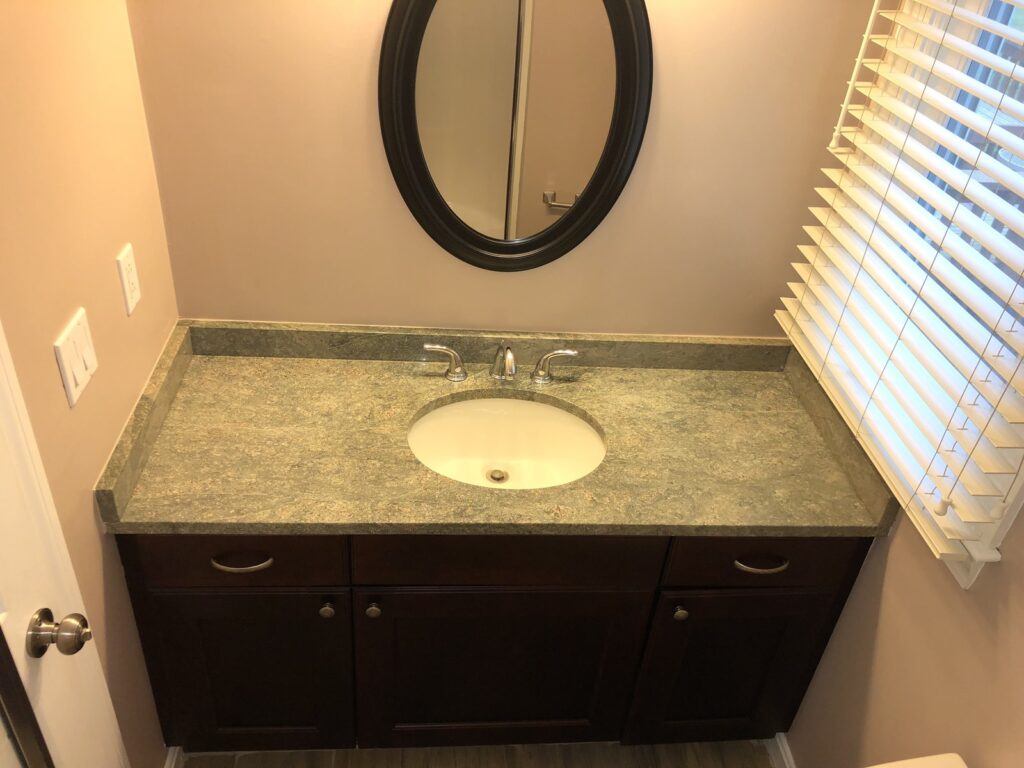 Sharon Kitchen and Vanities – photo 20 of 35
