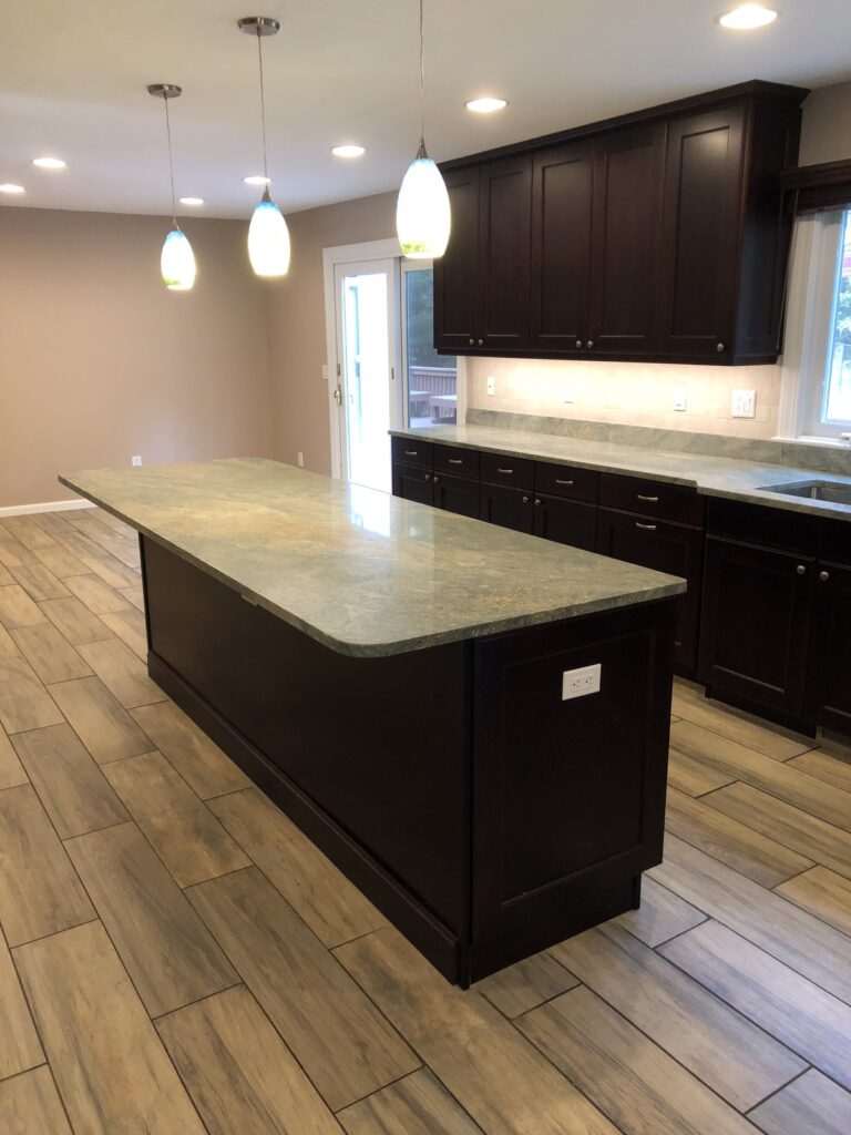 Sharon Kitchen and Vanities – photo 24 of 35