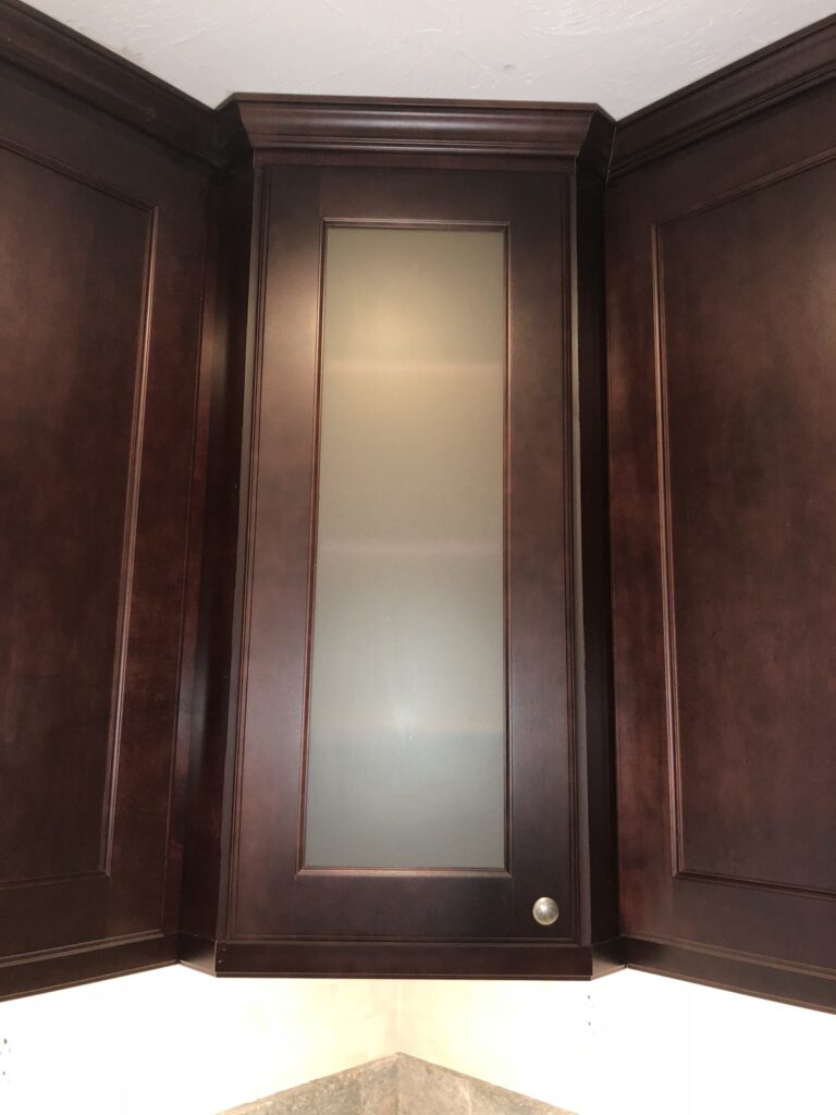 Sharon Kitchen and Vanities – photo 30 of 35