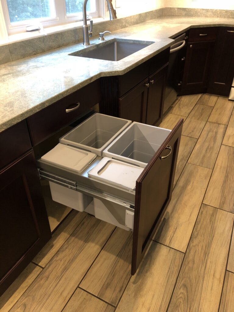 Sharon Kitchen and Vanities – photo 32 of 35
