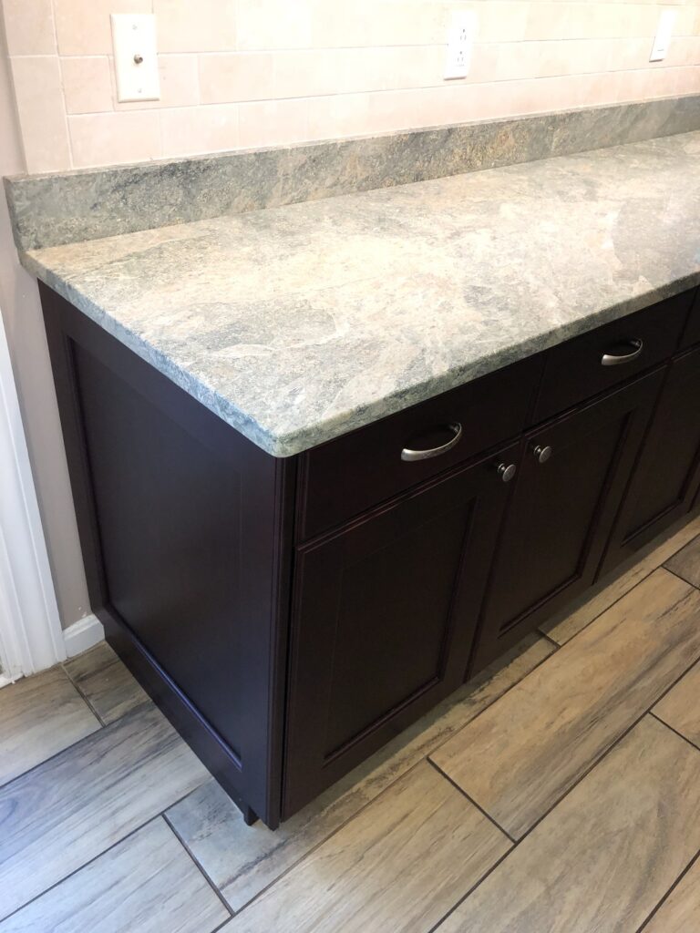 Sharon Kitchen and Vanities – photo 33 of 35