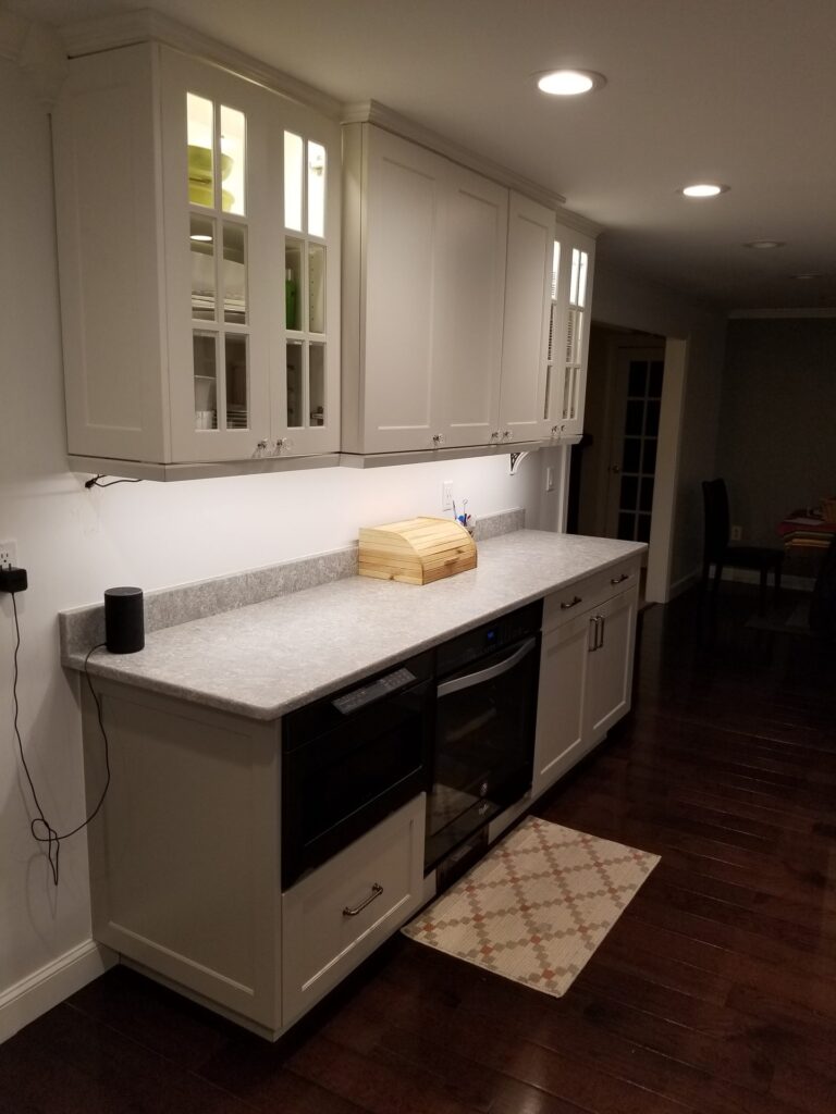 Sharon Tri-Level Kitchen – photo 3 of 32