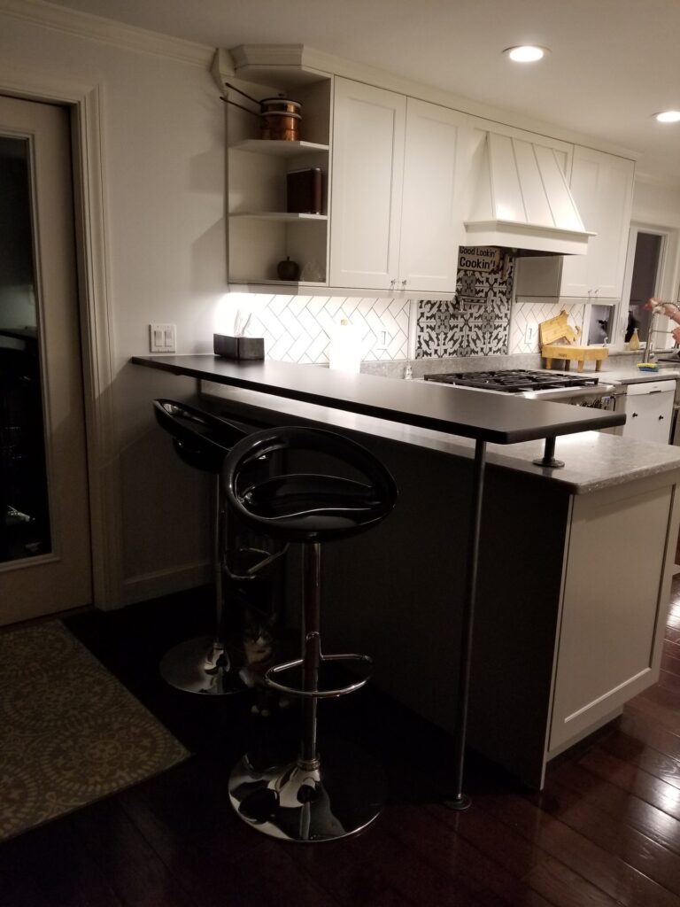 Sharon Tri-Level Kitchen – photo 8 of 32