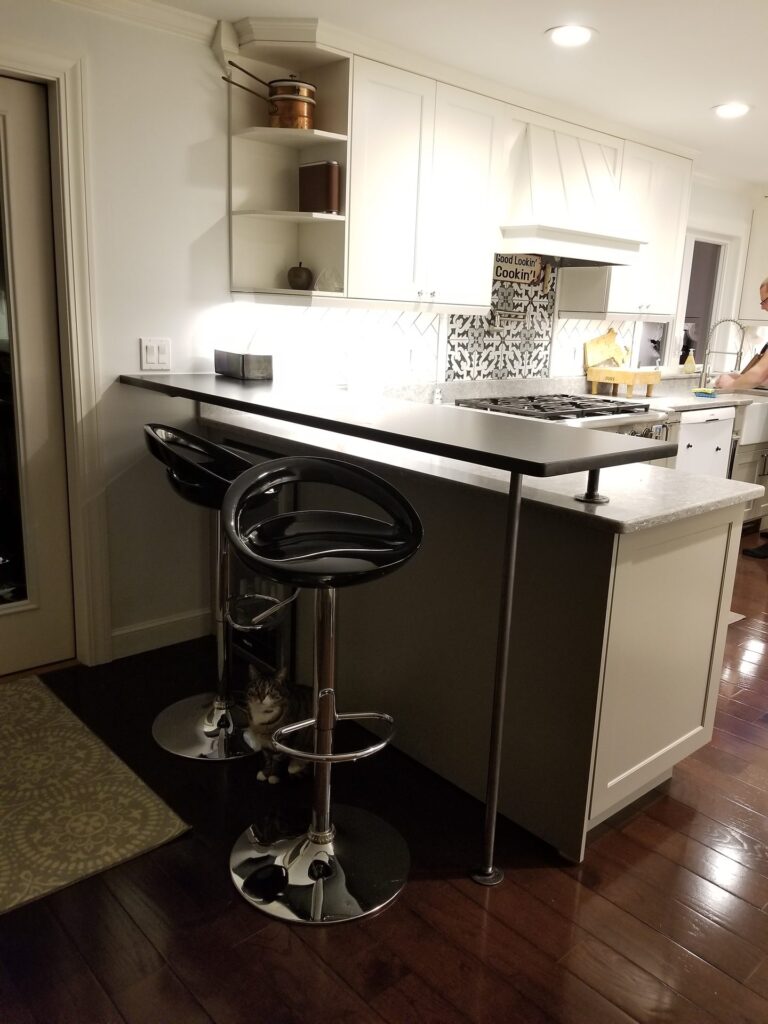 Sharon Tri-Level Kitchen – photo 9 of 32