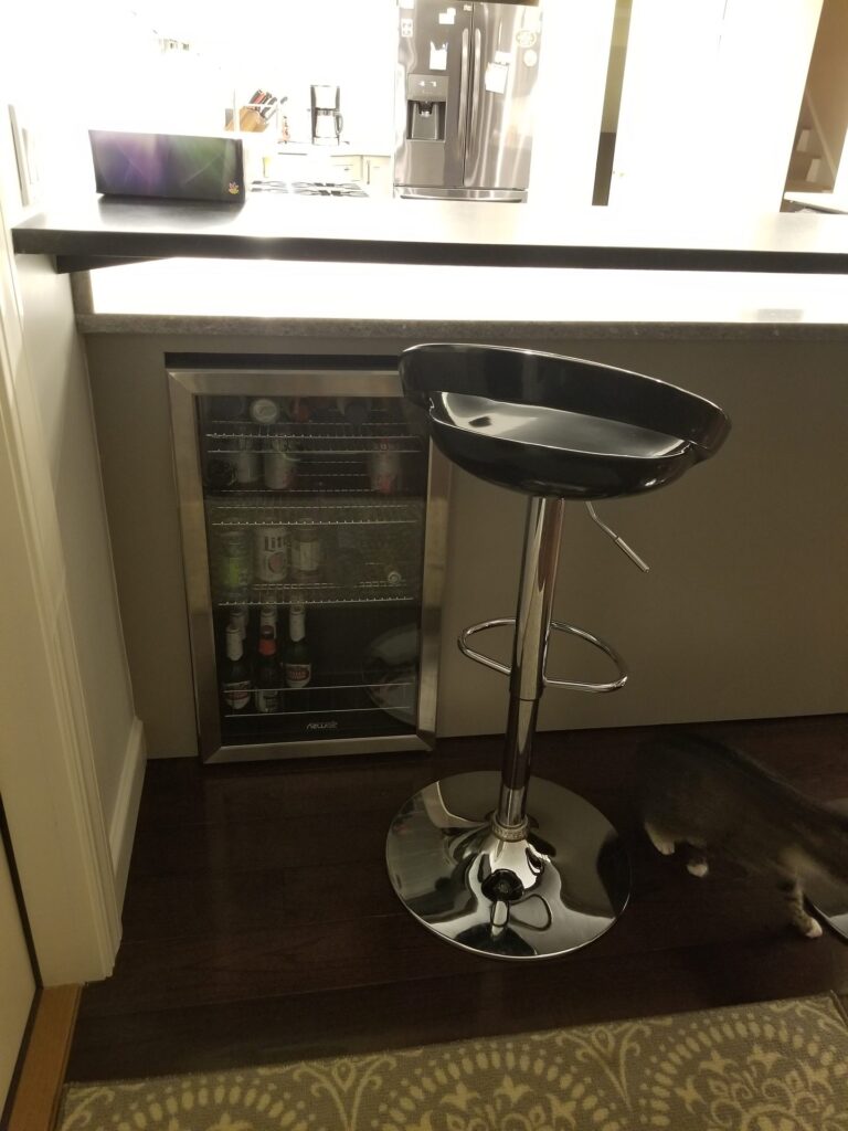 Sharon Tri-Level Kitchen – photo 10 of 32