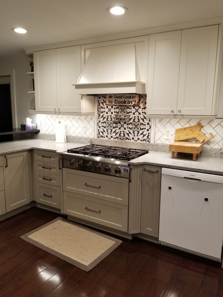 Sharon Tri-Level Kitchen – photo 15 of 32