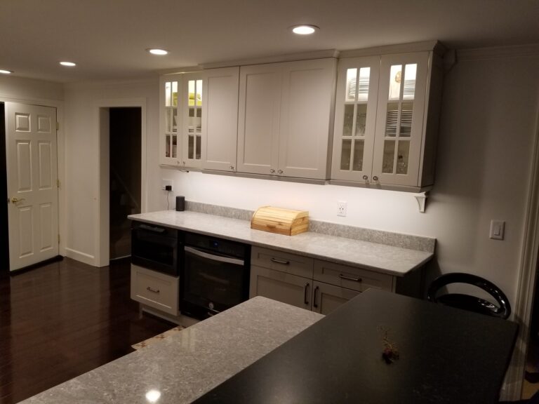 Sharon Tri-Level Kitchen – photo 20 of 32