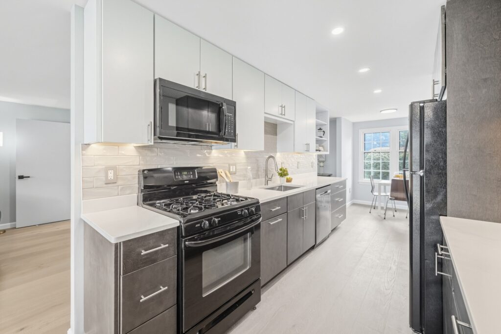 Tewksbury Townhouse Kitchen – photo 4 of 10