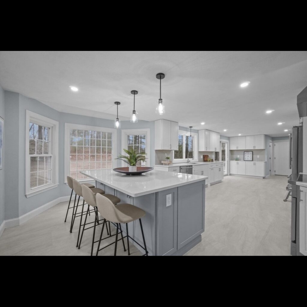 Walpole Colonial Kitchen – photo 1 of 5