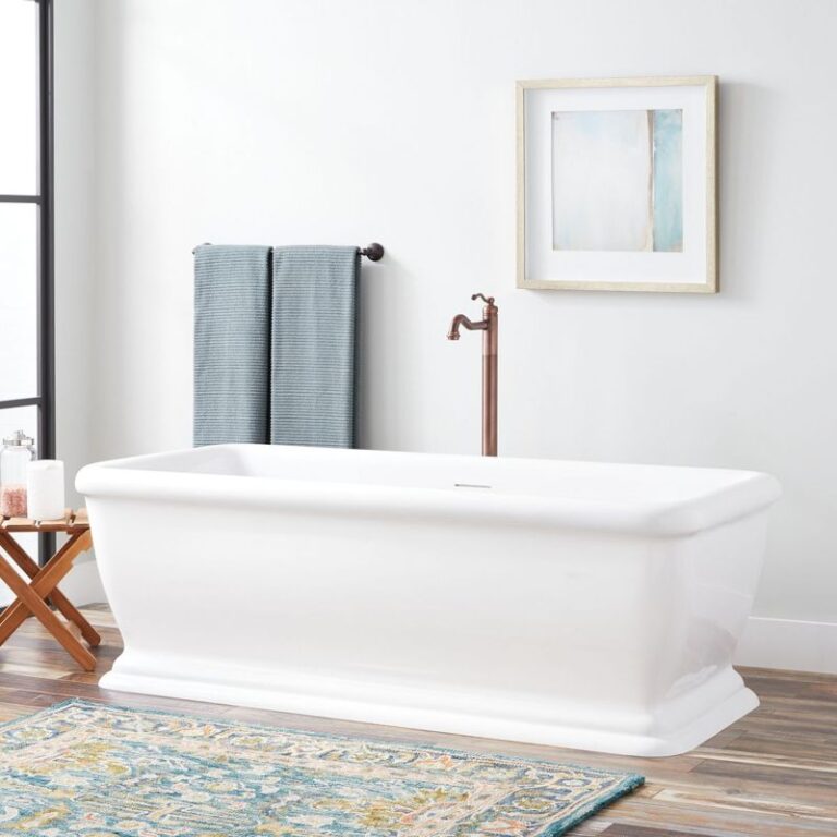 69" Serafini Acrylic Freestanding Tub