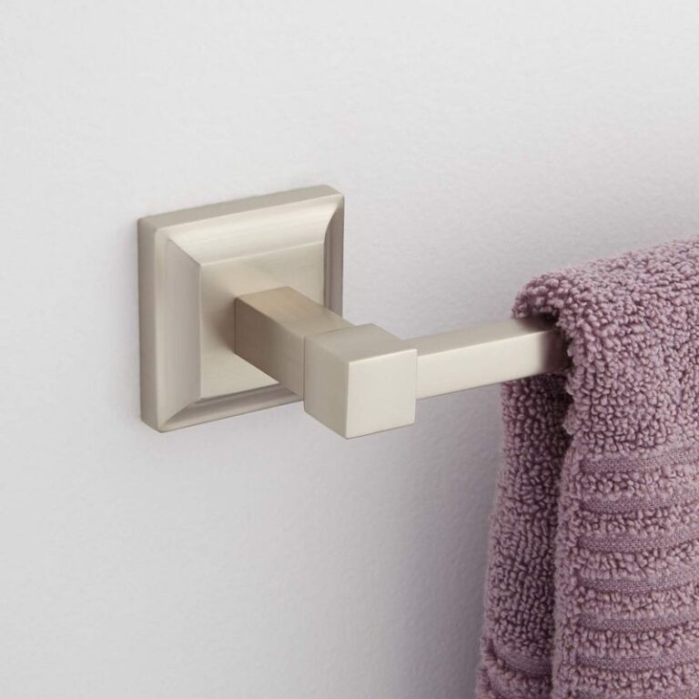 Aaliyah Towel Bar