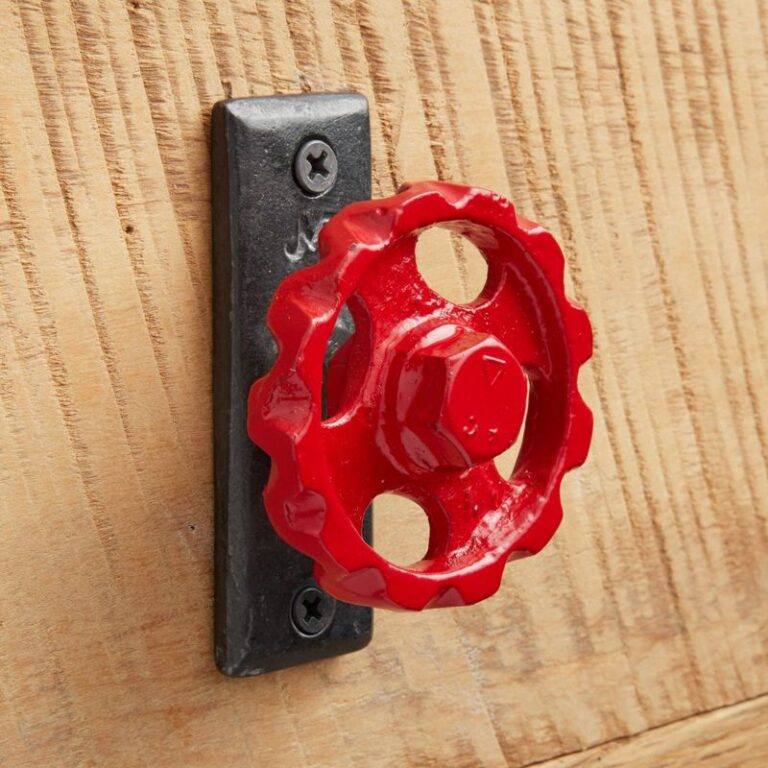 Craeger Iron Hook with Wheel Handle and Rectangular Base