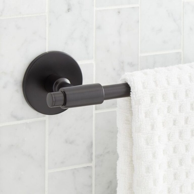 Kilburn Towel Bar