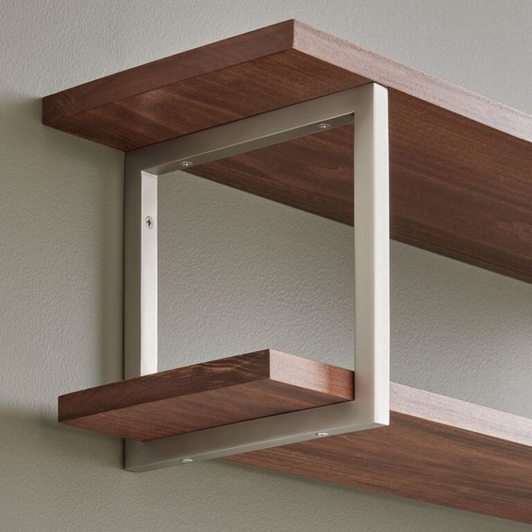 Fenmore Brass Shelf Bracket