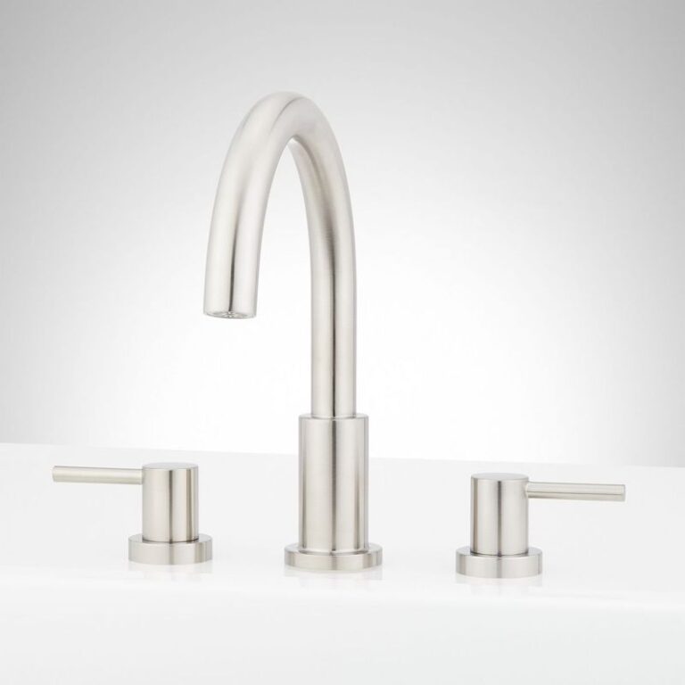 Lexia 3-Hole Roman Tub Faucet