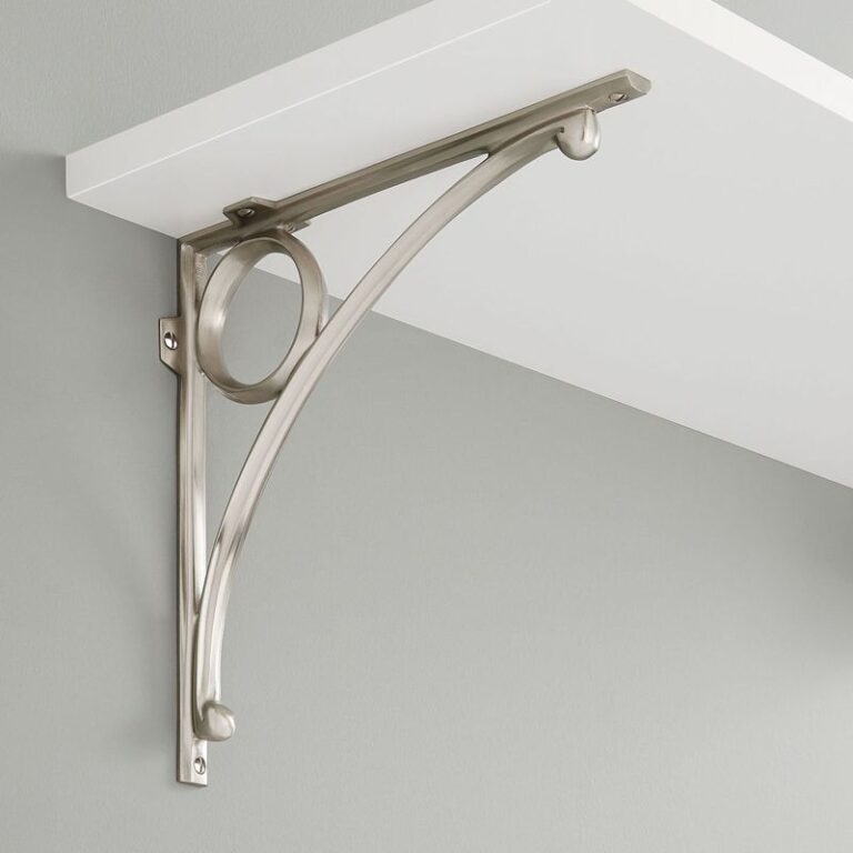 Levios Brass Shelf Bracket